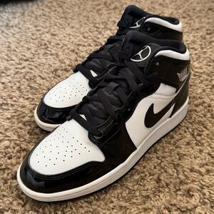 Air Jordan 1 Mid SE All-Star Carbon Fiber Women’s Size 8.5